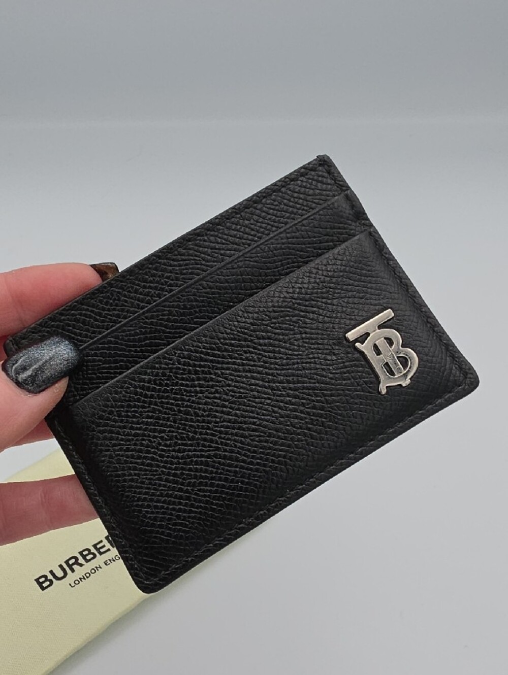 Burberry Black TB Monogram Pebbled Leather Sandon Card Holder (NWT)(DUST BAG)🖤 - Picture 4 of 12